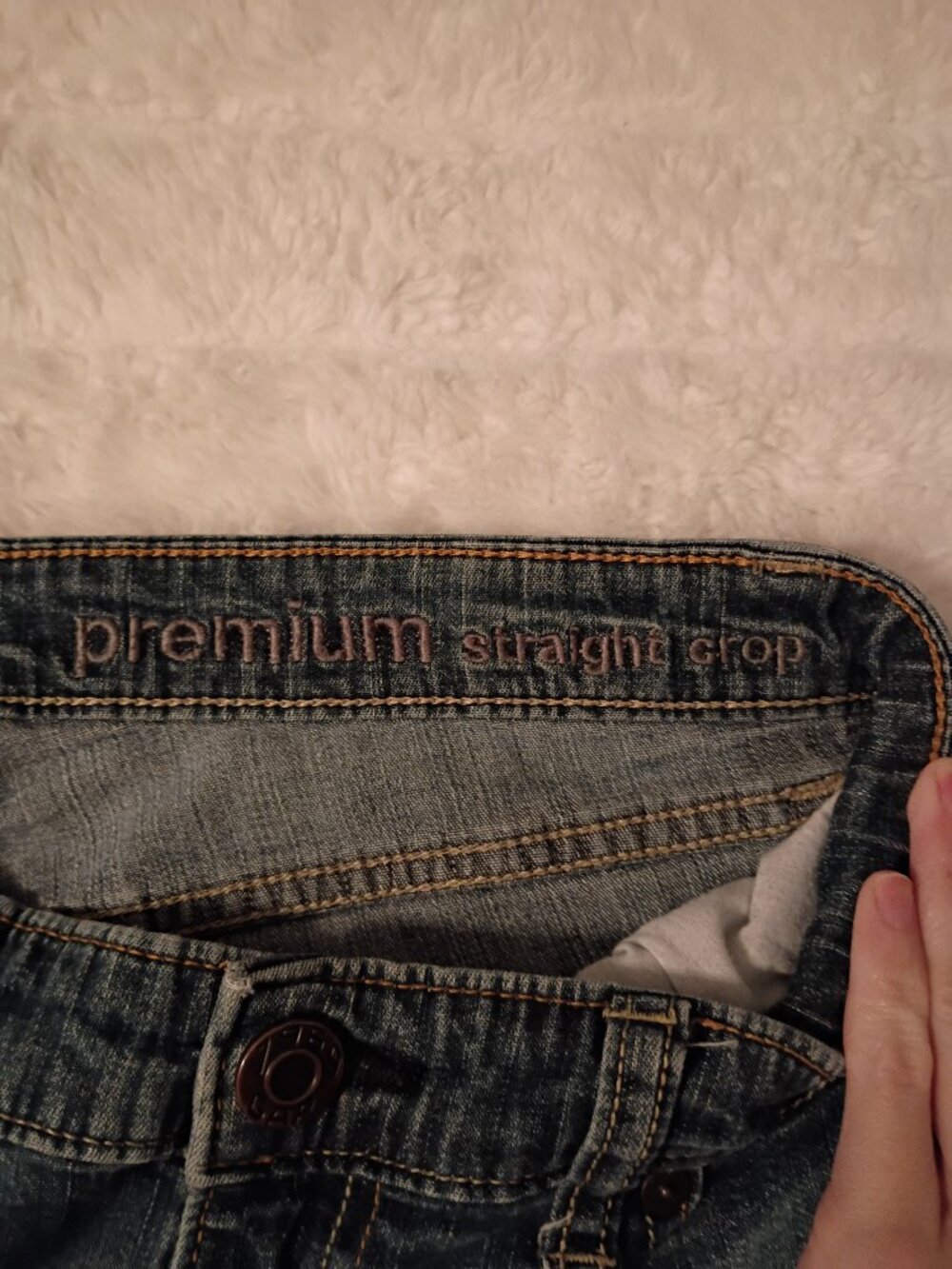 GAP Low Rise Capris - Picture 3 of 10